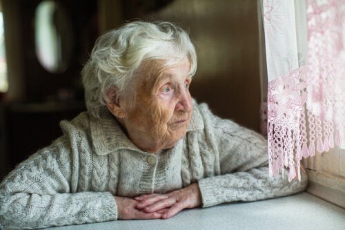 La esperanza de vida de las mujeres superará los 90 años en 2030 en algunos países desarrollados.   