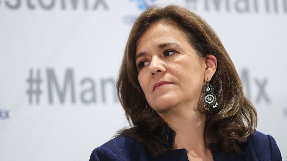 Ex primera dama de México, Margarita Zavala exhibe antecesora Marta Sahagún.