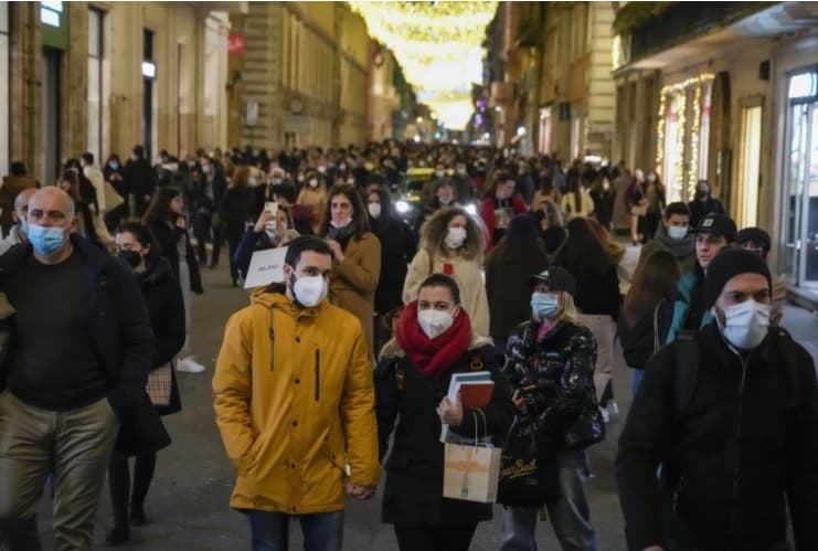 No vacunados sin poder acceder a estaurantes ni viajar en avión dentro de Italia