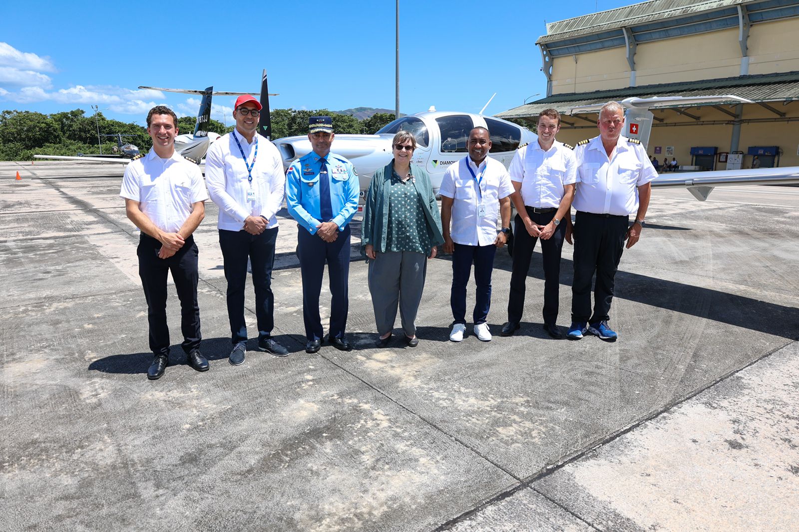 Departamento Aeroportuario recibe vuelo mundial que llega a RD promoviendo combustible sostenible de aviación