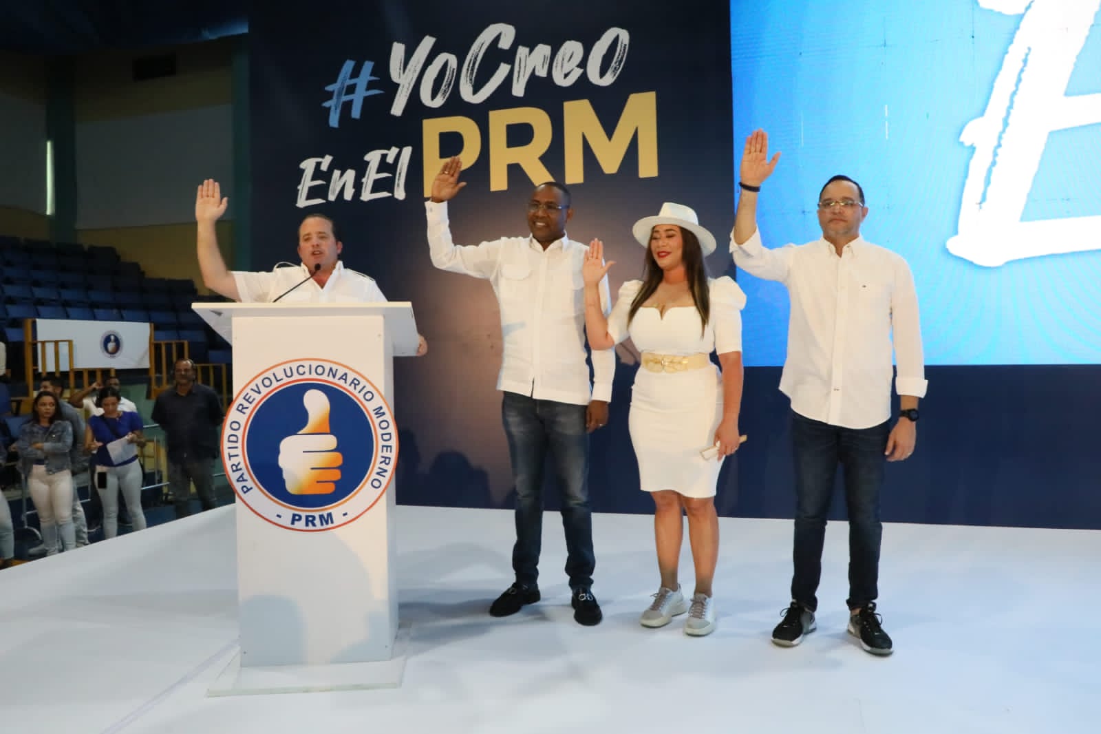 Diputado, regidor y 22 presidentes de comités intermedios se juramentan en el PRM