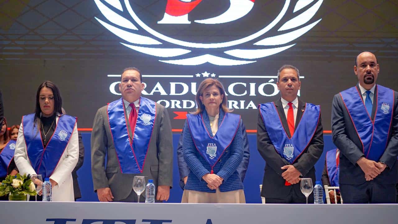 El ITLA gradúa 321 estudiantes de carreras tecnológicas