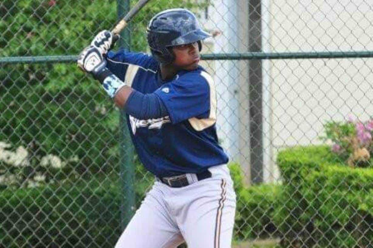 Expelotero muerto en "la vuelta por México" agilizó viaje para sorprender hermano que juega para los Yankees