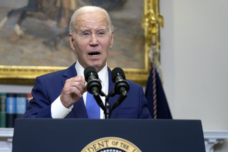 Biden tilda a China de "bomba de tiempo" por sus problemas económicos