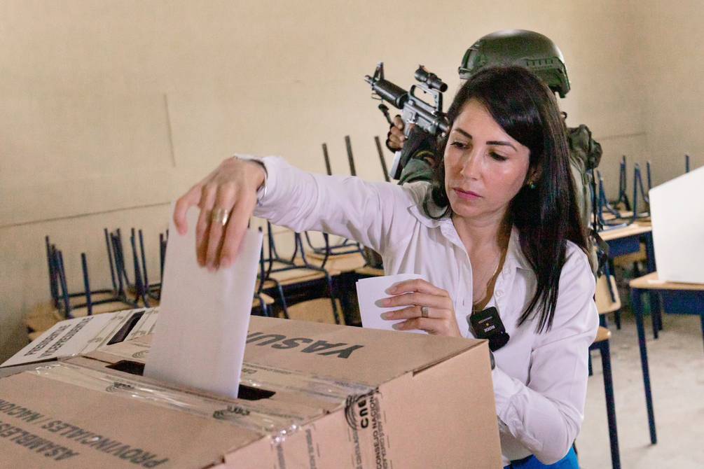 Luisa González va liderando en los resultados de las elecciones presidenciales de Ecuador; Daniel Noboa va cerca