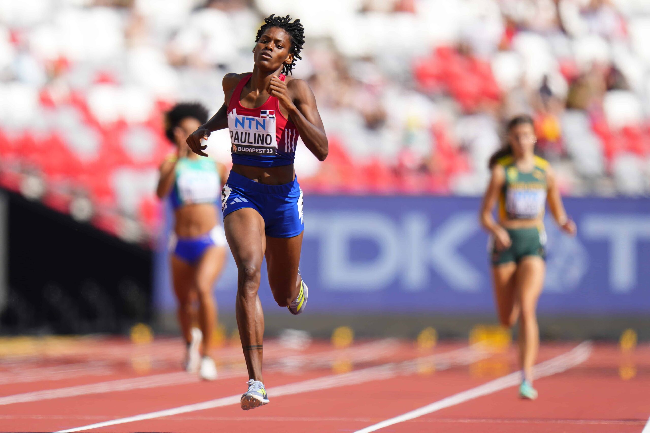 Marileidy llega primera y se clasifica a semifinales en el Mundial de Atletismo