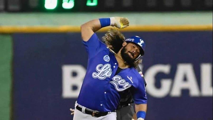 Alfaro conecta doble empujador de dos y los Tigres vencen a las Águilas en el estadio Cibao