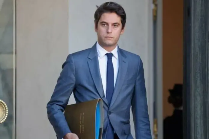 Gabriel Attal, de 34 años, es el primer ministro más joven de Francia