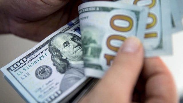 El dólar se vende hoy a la tasa más alta de la última década