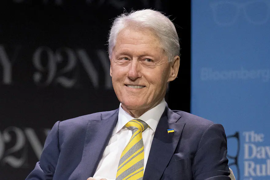 En la casa de qué famoso artista se refugia Bill Clinton tras la filtración de los documentos de Jeffrey Epstein