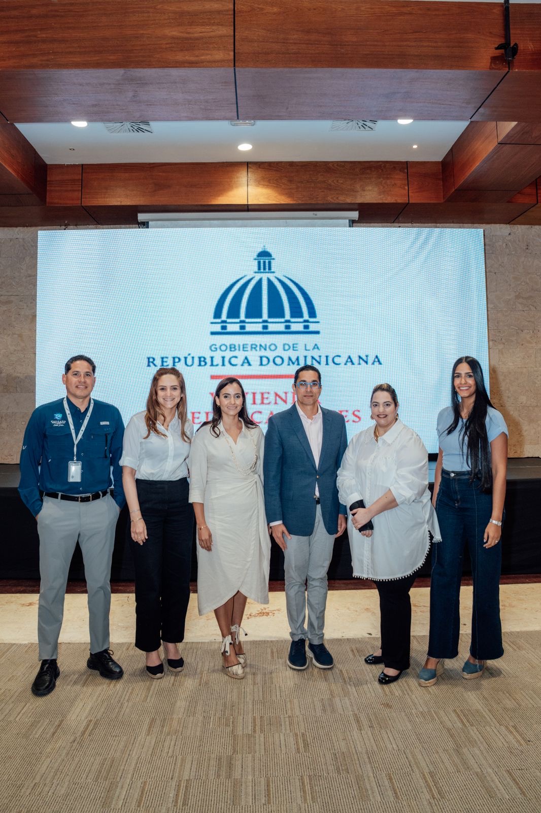 MIVED socializa procesos clave de permisología con desarrolladores turísticos de Cap Cana