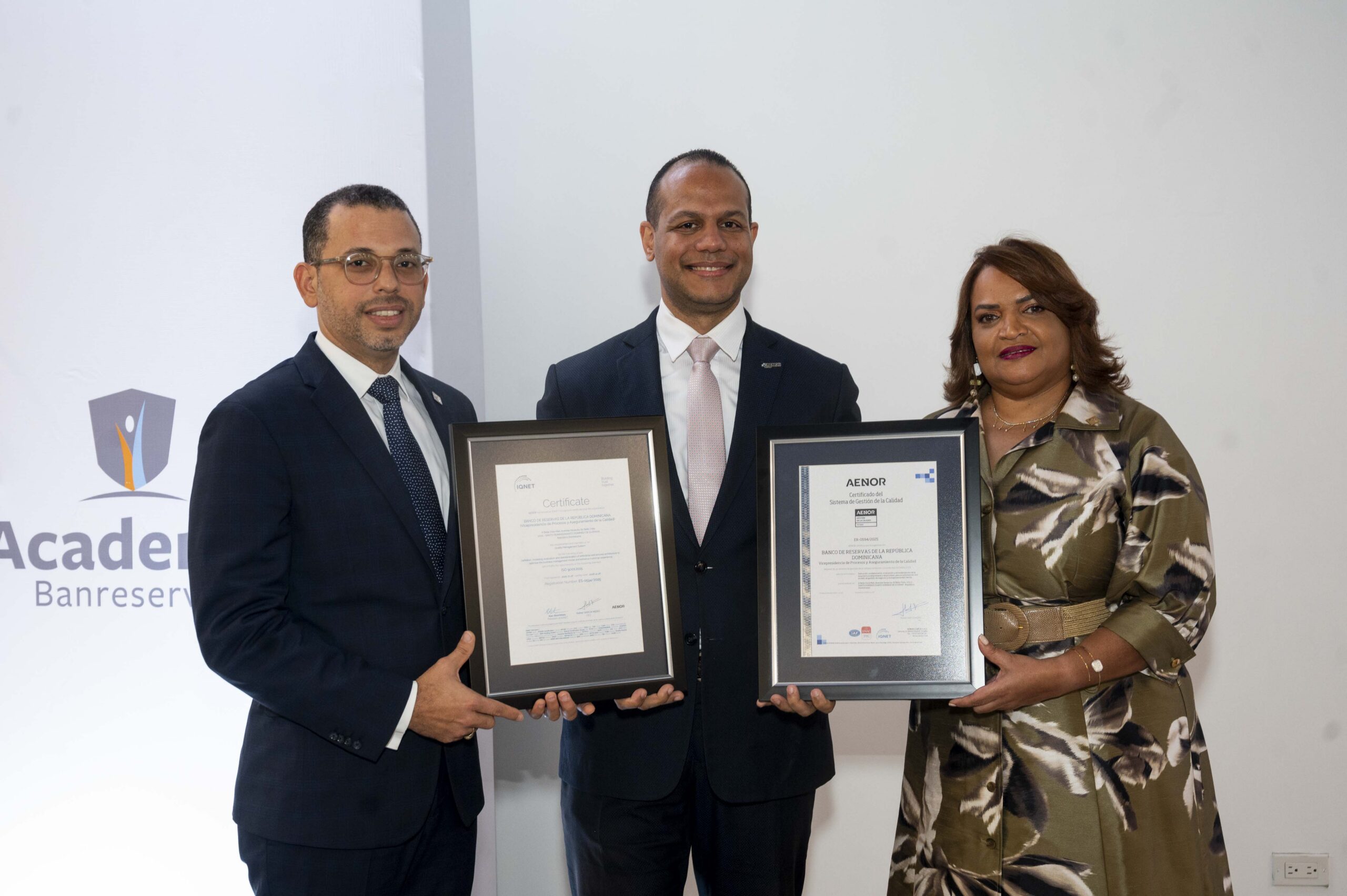 Banreservas obtiene certificación ISO 9001 en  macroproceso de Gestión de la Excelencia Operacional